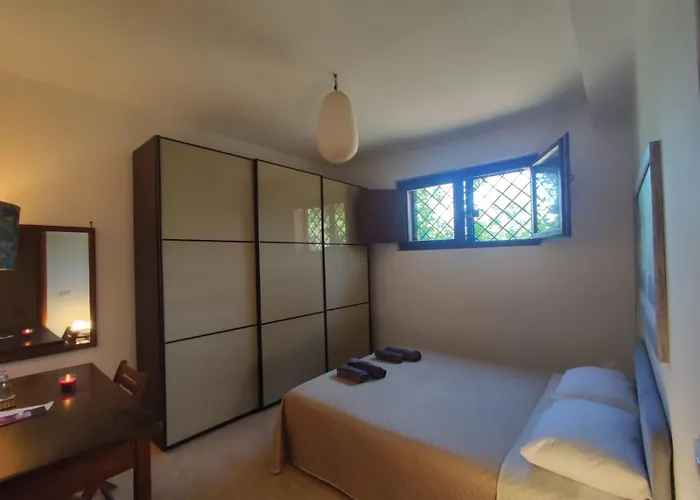 Parrot Room - Camera A Roma Con Bagno Privato
